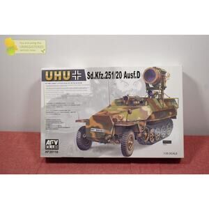 AFV Club Sd.kfz.251/20 Ausf.d UHU Model 1/35 (Package Wear)